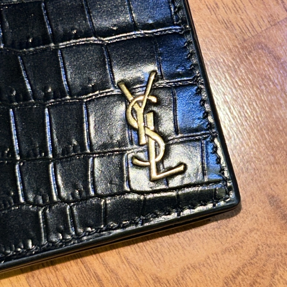 Authentic Saint Laurent Croc Embossed Monogram Wallet - Picture 3 of 15